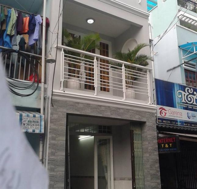 Bán nhà mặt tiền đường Hai Bà Trưng, phường Tân Định, Quận 1, DT 4x17m, nhà 2 lầu đẹp