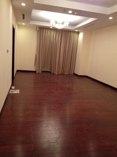 Cho thuê căn hộ chung cư Star Tower 283 Khương Trung, 92m2, 3 PN, đồ cơ bản nhà đẹp, giá 9 tr/th
