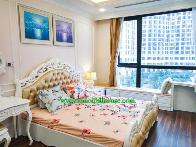 Căn hộ 2 phòng ngủ cho thuê tại Royal City Hà Nội
