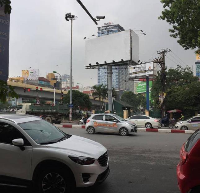 Nhà mặt phố Nguyễn Chí Thanh, Đống Đa, diện tích 48m2x4 tầng, giá 12.4 tỷ