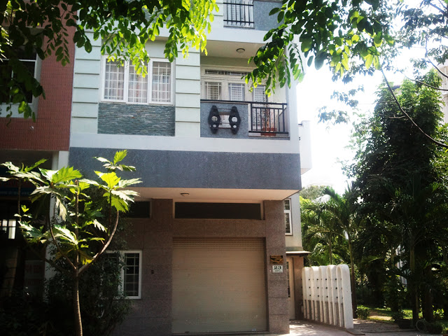 Cần cho thuê gấp căn nhà phố bên Hưng Phước, Phú Mỹ Hưng Q. 7 vị trí đẹp giá cực tốt