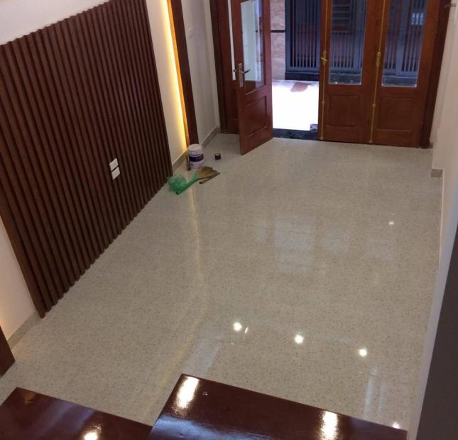 Bán nhà chia lô VIP Hồ Tùng Mậu 40m2, 4 tầng rất đẹp cách đường ô tô 40m, 2.6 tỷ