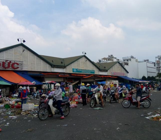 Cần cho thuê 6 sạp chợ đầu mối nông sản Thủ Đức