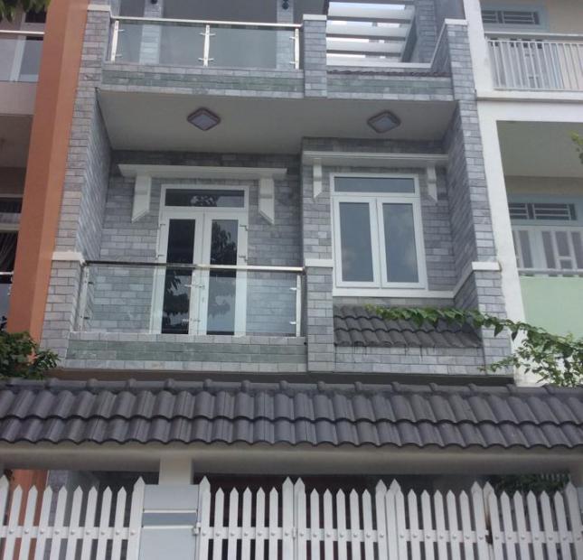 Cần tiền bán gấp nhà HXH 25 Tôn Thất Tùng, Quận 1, DT 47,5m2 (3,5m x14m)
