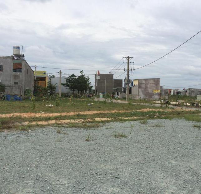 Gia đình đang thiếu tiền cần bán gấp lô đất, gần đường Mỹ Phước Tân Vạn