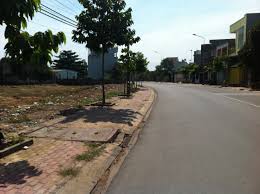 Bán đất chính chủ giá rẻ xây phòng trọ đường Hoàng Phan Thái chỉ 239 triệu nhận nền, LH 0945614342