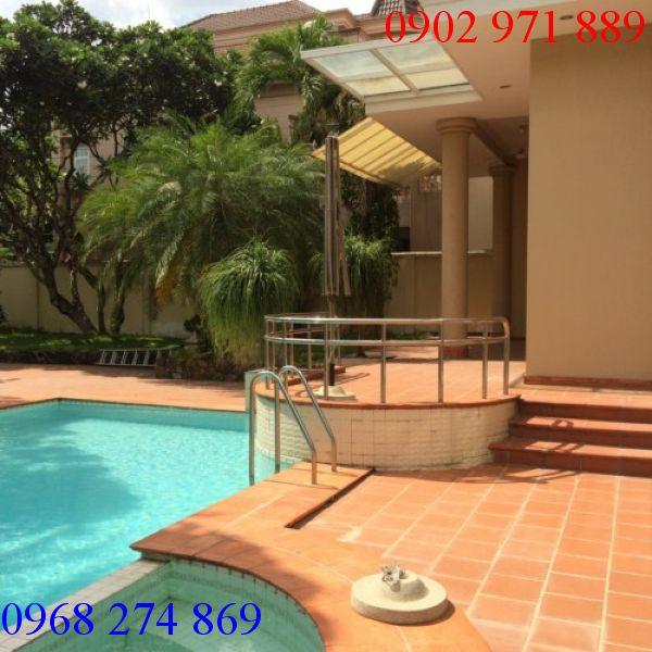 Cho thuê Villa tại đường 55 compound Phú Nhuận, phường Thảo Điền, Q2, với giá 146.45 triệu/tháng