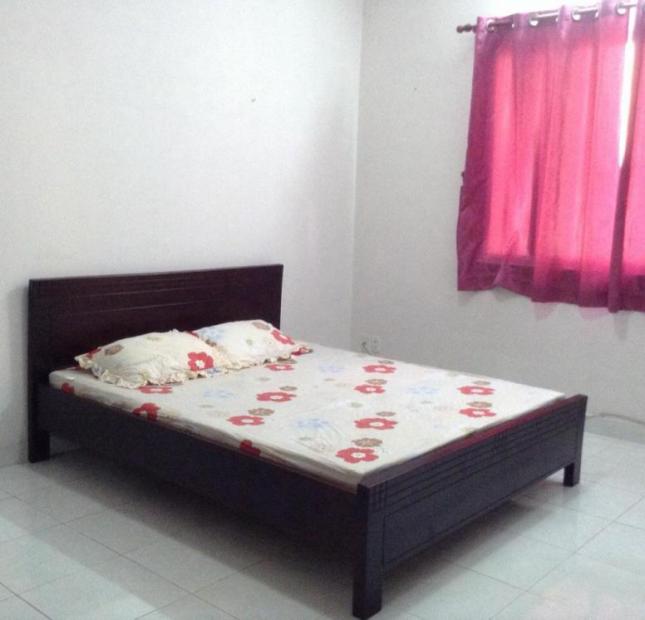 Cho thuê căn hộ 1 phòng ngủ chung cư Khánh Hội 2. Liên hệ: 090 6796 305