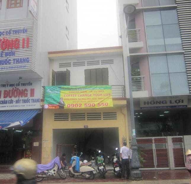Cho thuê nhà mặt tiền giá rẻ tại đường Nguyễn Văn Cừ, Phường Nguyễn Cư Trinh, Quận 1, Tp. HCM