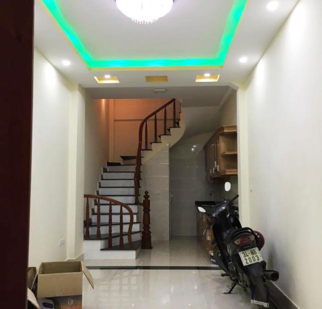 Bán nhà 5 tầng, 35m2 Bùi Xương Trạch, Thanh Xuân, Hà Nội