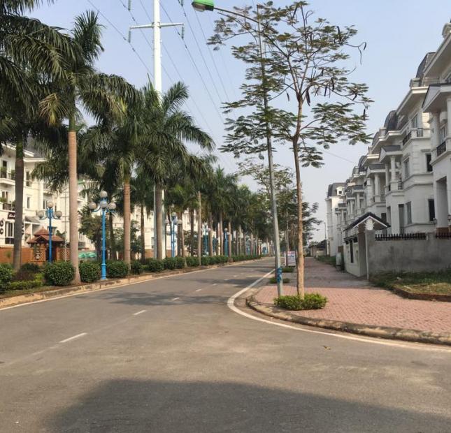 Bán biệt thự Lideco (Bắc 32), dt 225, 338, 546m2, giá 25tr/m2. Lh: BQLDA: 0909 354 333