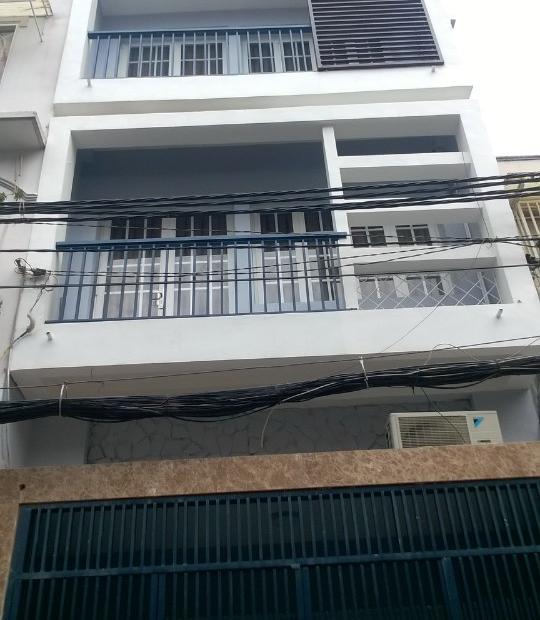Cho thuê căn hộ chung cư mặt tiền đường Lê Thị Riêng, Q. 1, gần vòng xoay Phù Đổng