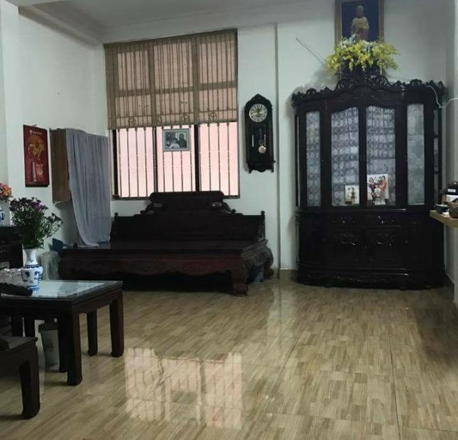 Bán nhà 4 tầng phố Hoàng Văn Thái, lô góc ô tô đỗ cửa, chỉ 4,5 tỷ