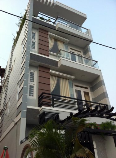 Cần bán nhà mặt tiền quận 1, P. Bến Nghé, Hồ Chí Minh