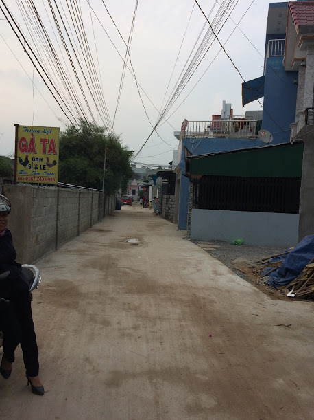 Bán nhà mặt tiền đường 5m, sát đường Nguyễn Thị Minh Khai, Dĩ An 