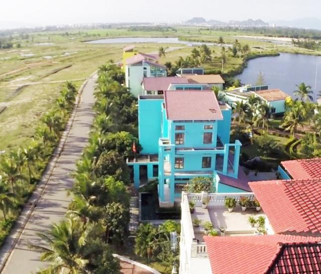 Bán gấp 1 lô đất ven biển Đà Nẵng, 2 mặt tiền đối diện trường học giá chỉ từ 3,5 triệu/m2