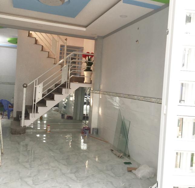 Nhà 1 lửng, 1 lầu đẹp hẻm 1 xẹt 6m 172 Kênh Tân Hóa, Tân Phú, giá 2,95 tỷ