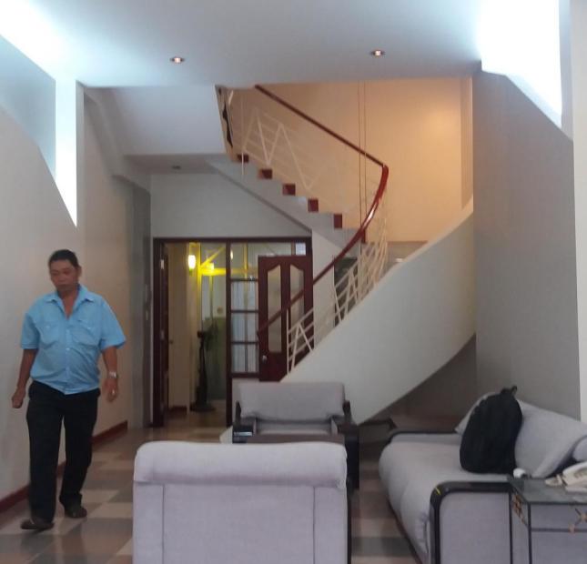 Cho thuê nhà hẻm 6m Nguyễn Thị Minh Khai 4 x 20m, trệt, 2 lầu, ST, full NT, giá 18 triệu/th