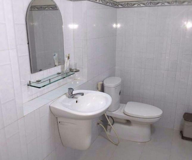 Bán khách sạn đường Phan Huy Thực., Phường Tân Quy, Quận 7, TP. HCM diện tích 140m2 giá 14 tỷ