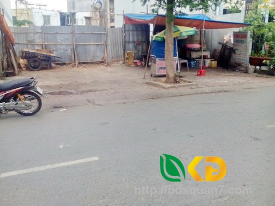 Bán gấp lô đất lớn, 11x22m, hẻm xe hơi 487 Huỳnh Tấn Phát, P. Tân Thuận Đông, Quận 7