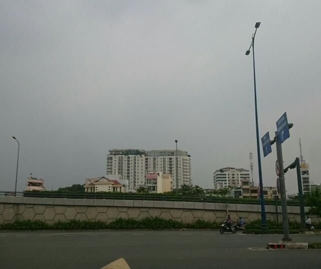 Bán nhà cấp 4 MT trung tâm Q1 đường Võ Văn Kiệt, giá tốt 9.5 tỷ