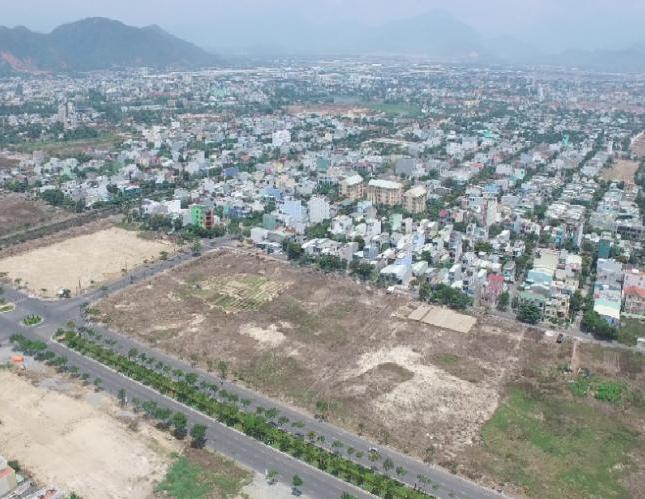 Bán gấp lô đất 89.5m2(5*19.9)m, giá bán 635 triệu dự án Pandora city, Đông Nam