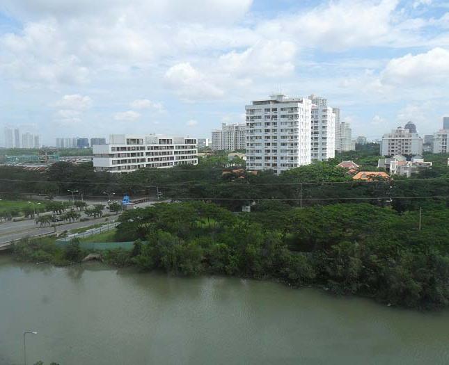 Định cư nước ngoài cần bán gấp căn hộ Phú Mỹ đường Hoàng Quốc Việt. Căn 2PN, 2WC, 80m2