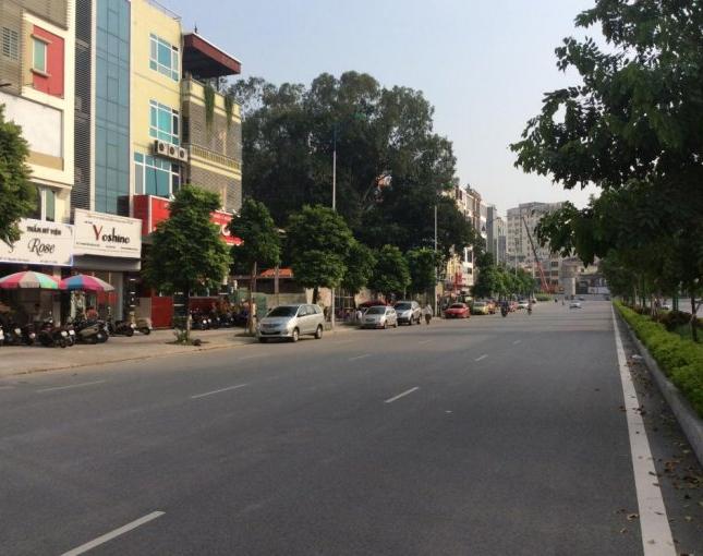 Bán nhà mặt phố Nguyễn Văn Huyên kéo dài, DT 120m2, MT 7.9m, nở hậu