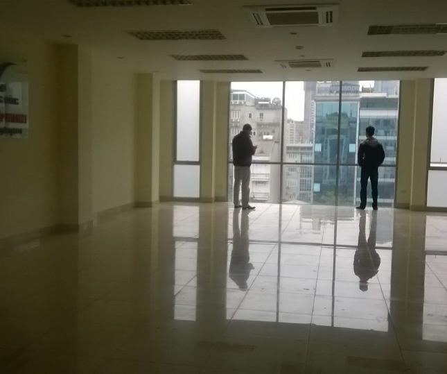 Cho thuê văn phòng Trần Thái Tông, diện tích 125 m2, sàn thông, tòa nhà đẹp
