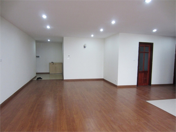 Cho thuê căn hộ tại chung cư 165 Thái Hà 120m2, 3PN - Giá 11.5 triệu/tháng