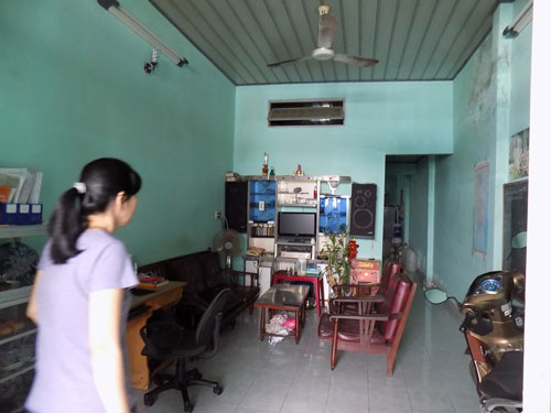 Bán nhà hẻm Chu Văn An, Bình Thạnh, sổ hồng 2016. Giá 2,4 tỷ, DT 4,44 x 12,49m