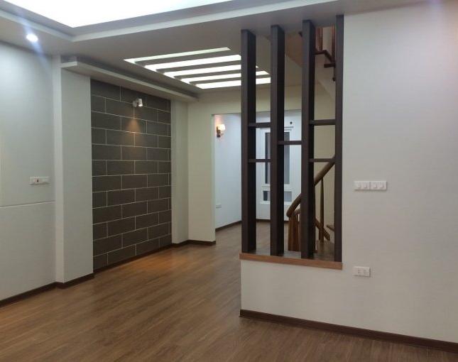 Bán nhà mặt phố Đền Lừ, 66m2x6T thang máy vỉa hè KD đỉnh. Giá chào 13 tỷ