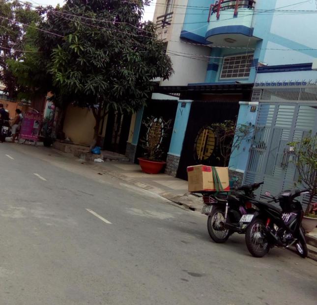 Bán nhà trệt, lửng, diện tích 6,2x21m, đường 39, Phường Bình Thuận, Quận 7