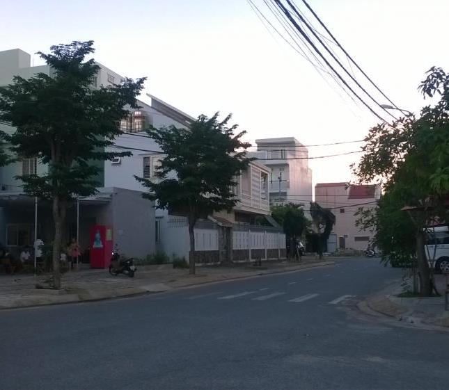 Đất Nguyễn Xuân Khoát, gần lô góc Phan Bôi, bán nhanh