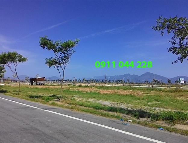 Cần bán nhiều lô đất mặt tiền đường Nguyễn Đình Hoàn, khu đô thị Harbour Ville, Mega Thuận Phước