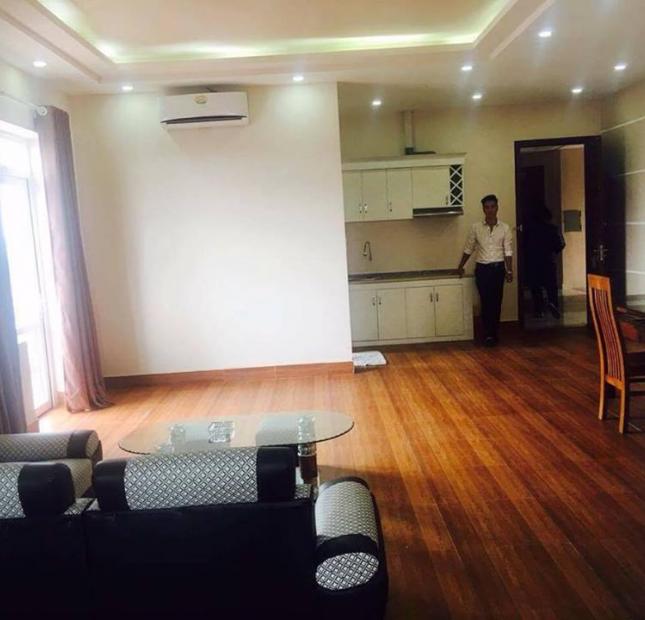 Cho thuê căn hộ giá rẻ tại Văn Cao, DT 60m2, giá 11.38 triệu/th, LH 0931586996