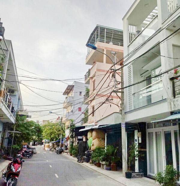Bán gấp nhà phố 2 lầu đường số 9, Phường Bình Thuận, Quận 7