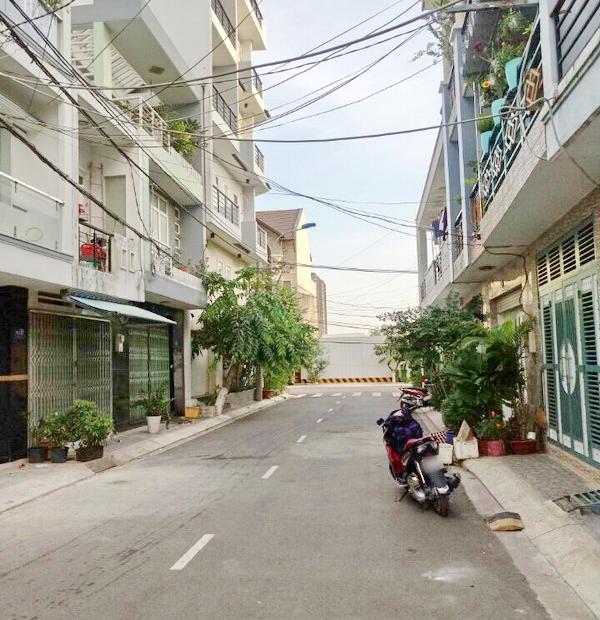 Bán gấp nhà phố 2 lầu đường Số 9 Phường Bình Thuận, Quận 7