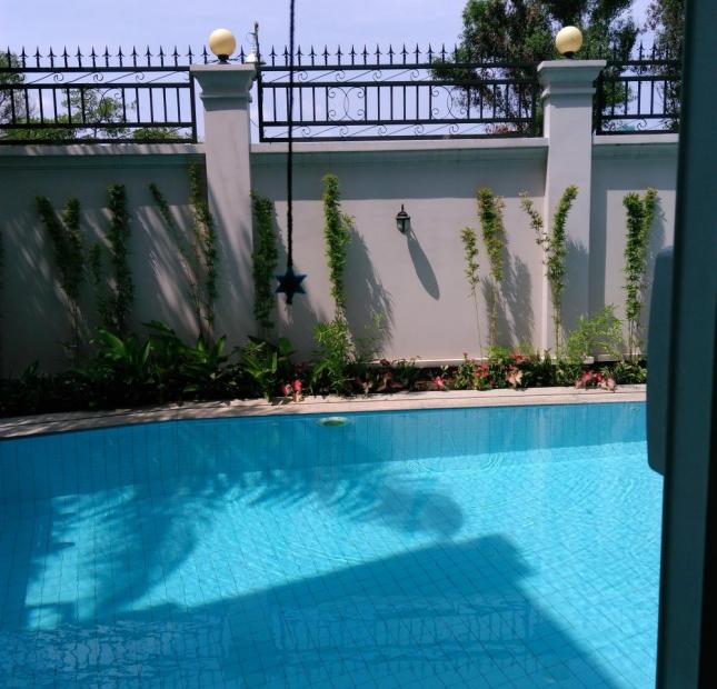 Cho thuê villa sân vườn hồ bơi view sông Sài Gòn, Thảo Điền, Quận 2, 5PN, giá 90tr/tháng