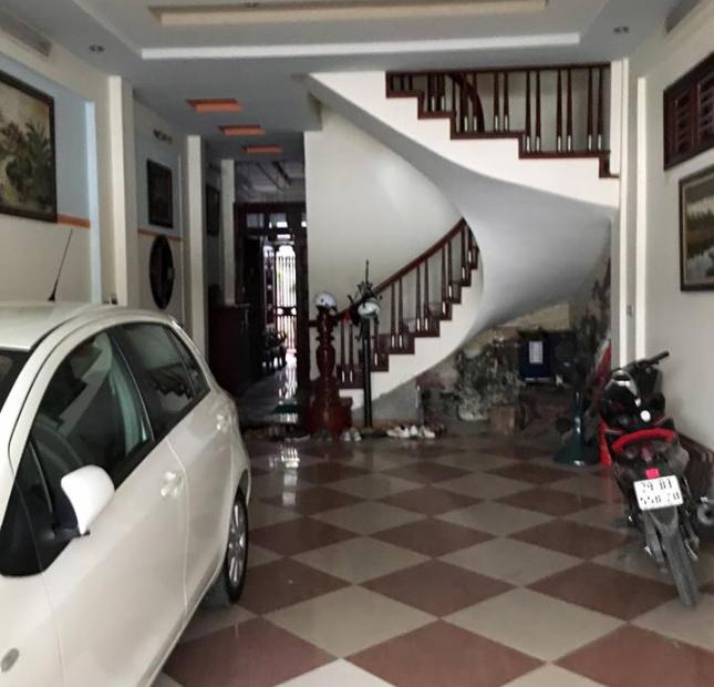 Bán nhà ở Nguyễn Chí Thanh ngõ ô tô giá hấp dẫn 14 tỷ. Liên hệ: Cường 0966690737