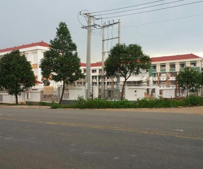 Bán 5 lô đất G5 liền kề đối diện cổng chính trường tiểu học Chánh PHú Hòa đường 25m, KCN MỸ phước 3