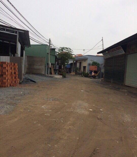Bán đất ngay UBND xã Tân Bửu, chợ Tân Bửu- Long An, giá 380 triệu
