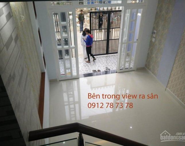 Cần bán nhanh nhà 3 tầng 4 phòng ngủ, DTSD 150m2, giá 2.35 tỷ tại KDC Sài Gòn Mới