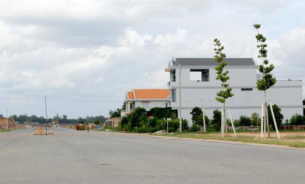 Bán đất mặt tiền Xa Lộ Hà Nội, Quận 9, giá chỉ 600 triệu/200m²