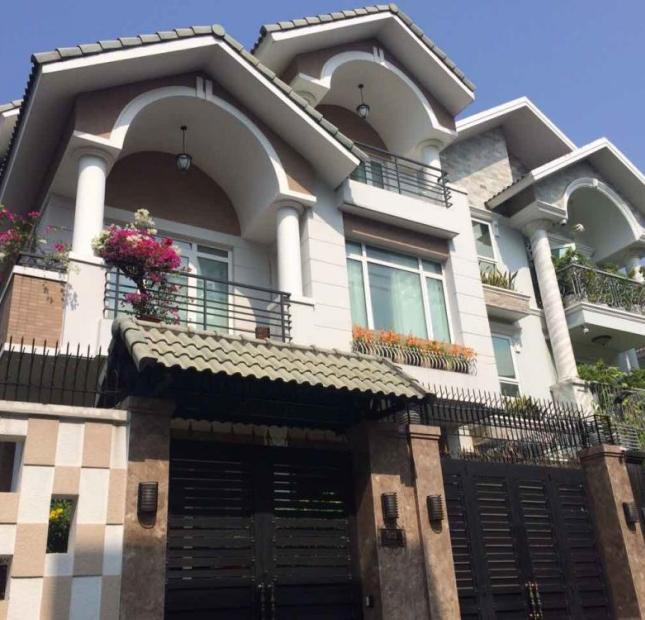 Cho thuê nhà riêng tại đường Quốc Hương, Quận 2, Hồ Chí Minh. 400m2, giá 64 triệu/tháng