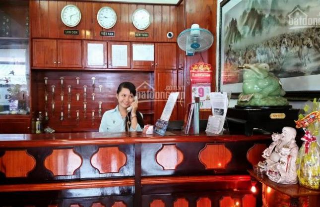 Cần bán nhanh khách sạn 2 sao, 2 mặt tiền 6 tầng Trần Phú, Đà Nẵng