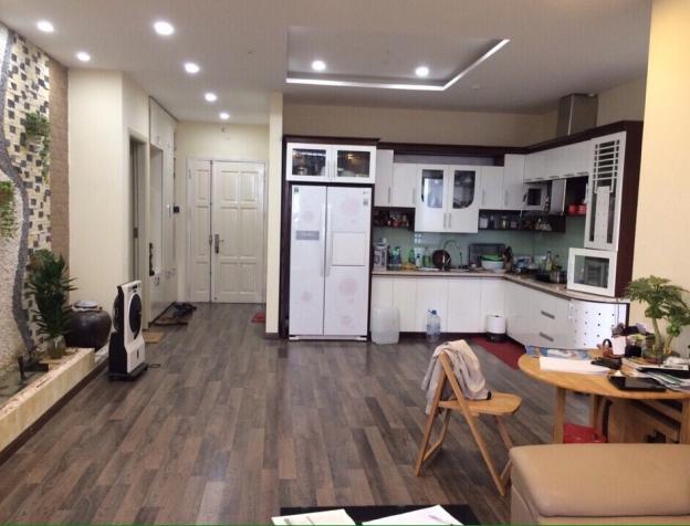 Cho thuê căn hộ 69 m2, 2 phòng ngủ, full nội thất CC Hòa Bình Green City giá 13 tr/tháng