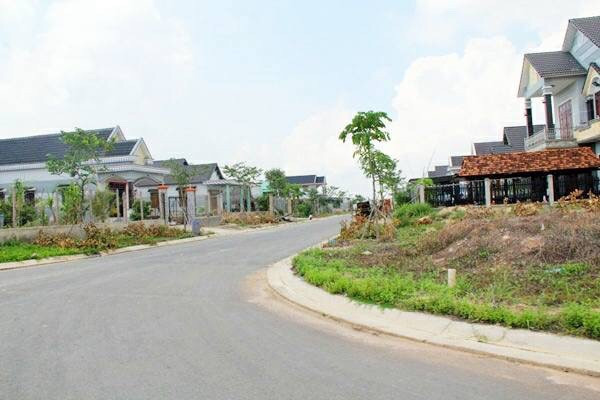 Bán đất xây dựng được ngay sổ hồng 100%, tại khu đô thị giáp ranh Biên Hòa. LH 0902572101