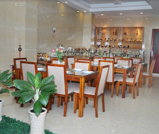 Cho thuê mặt bằng tầng trệt khách sạn Nguyễn An Ninh, Phường Bến Thành, Quận 1