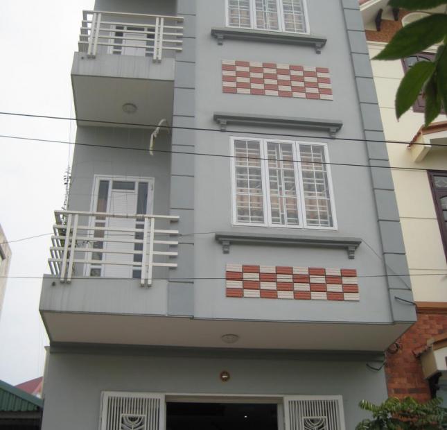 Bán nhà mặt phố kinh doanh tuyệt vời đường Nguyễn Chí Thanh, Q10, 4 lầu, giá hơn 10 tỷ